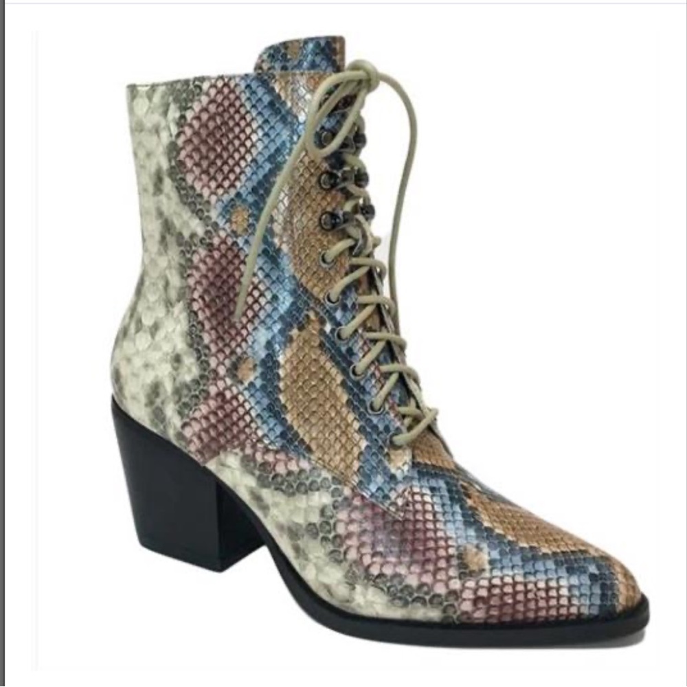 🤍A Rider Girl Snakeskin Print Heeled Boots - Picture 4 of 13